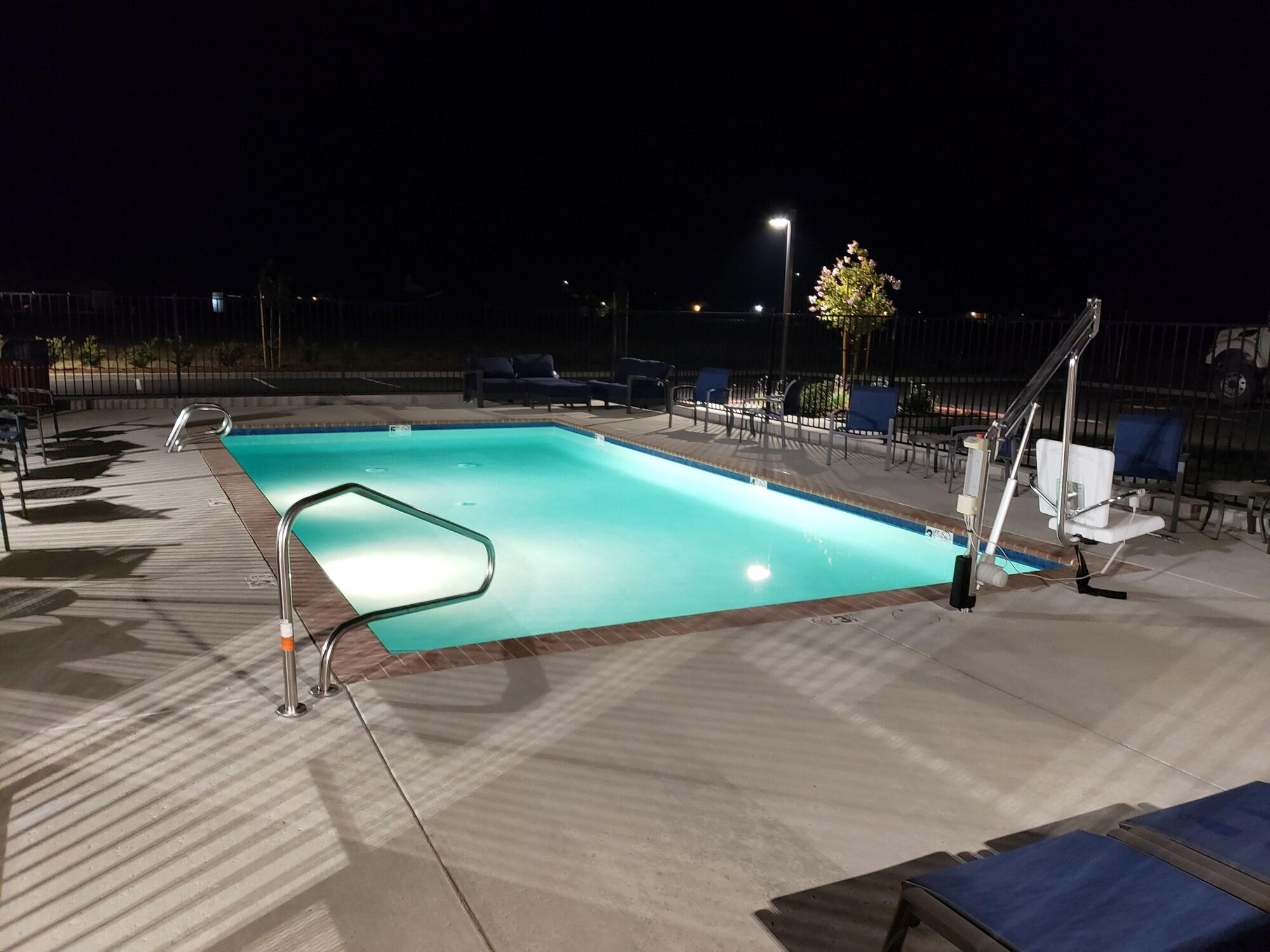 Best Western Plus Coalinga Inn Exterior foto